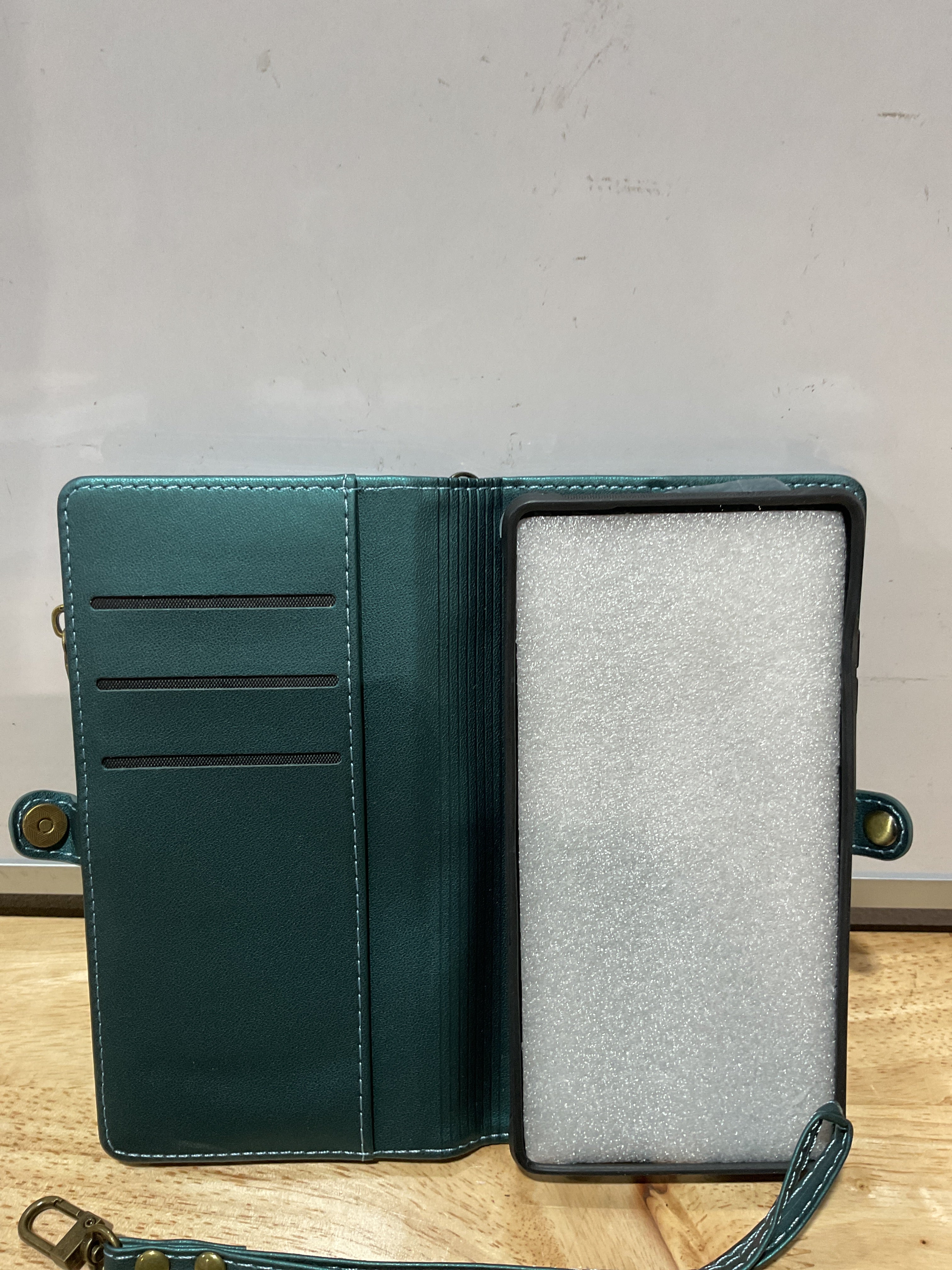 Funda Billetera Defencase Samsung Galaxy S25 Ultra Magnética MagSafe con Bloqueo RFID — Cuero PU, Azul Verde