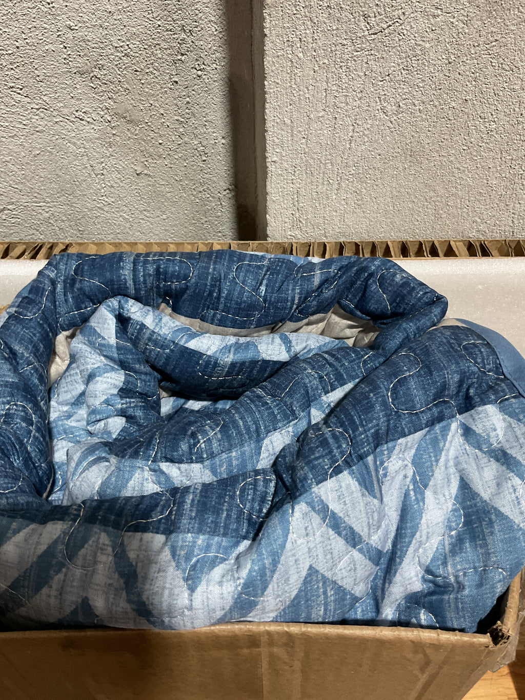 Set de Quilt Boho Dinjoy Queen 3 Piezas — Rayas Azul Marino, Microfibra Liviana, 2 Fundas de Almohada, 96x90"