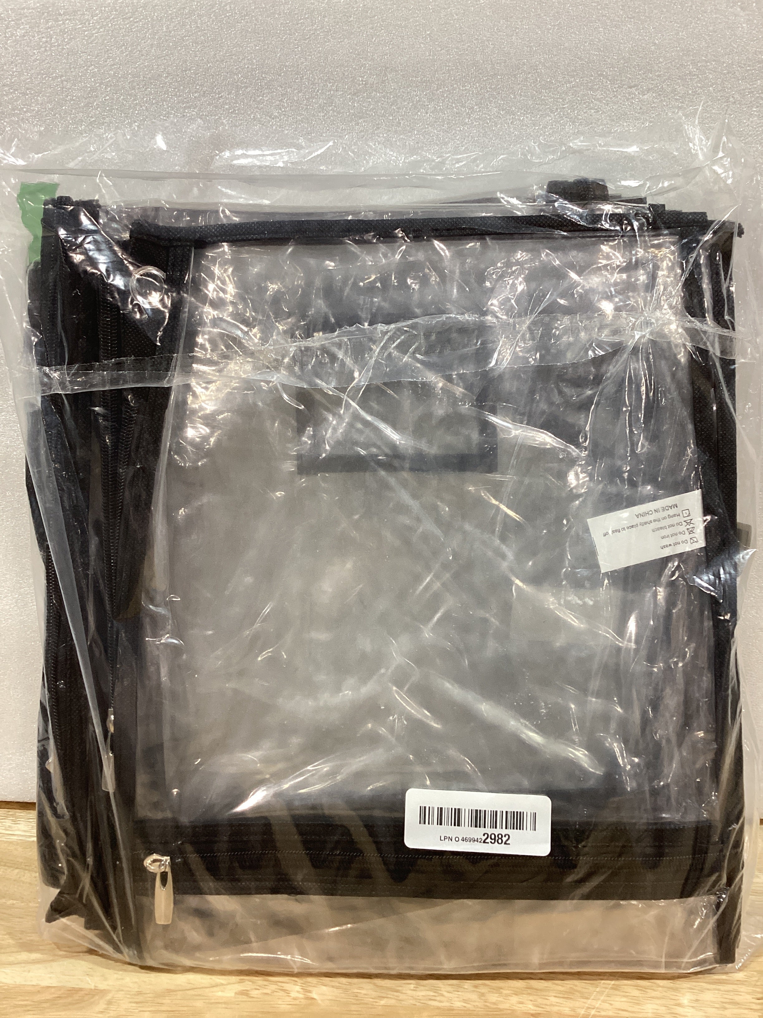 Fundas para Trajes de Baile SLEEPING LAMB 6-Pack — Transparentes, 4 Bolsillos, 40" (Negro)