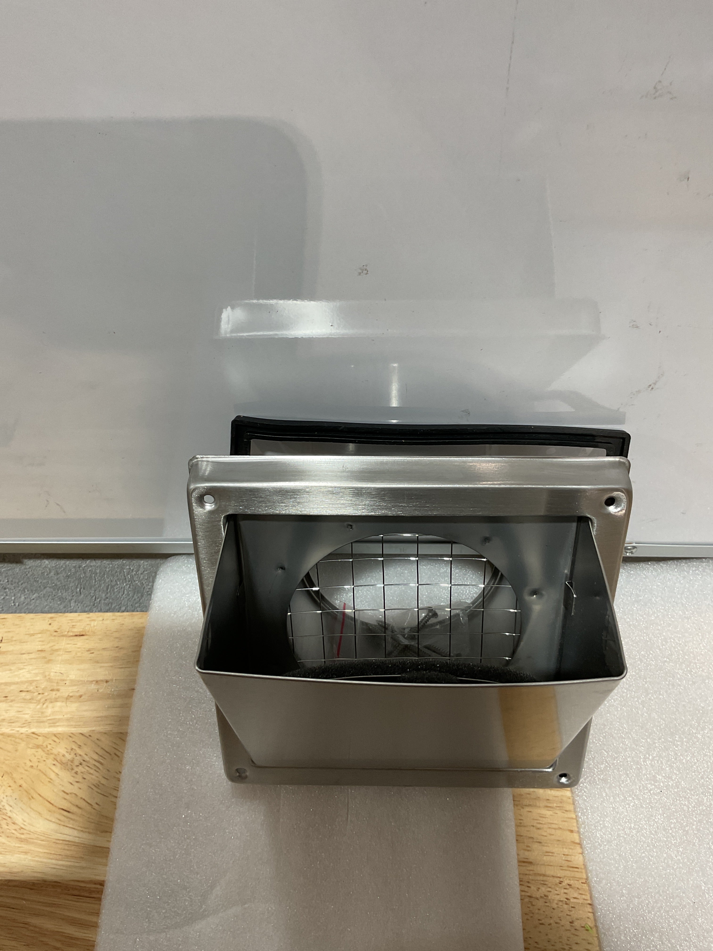 Cubierta de Ventilación para Secadora FRESH SPEED – Acero Inoxidable 4 Pulgadas con Malla Antipájaros