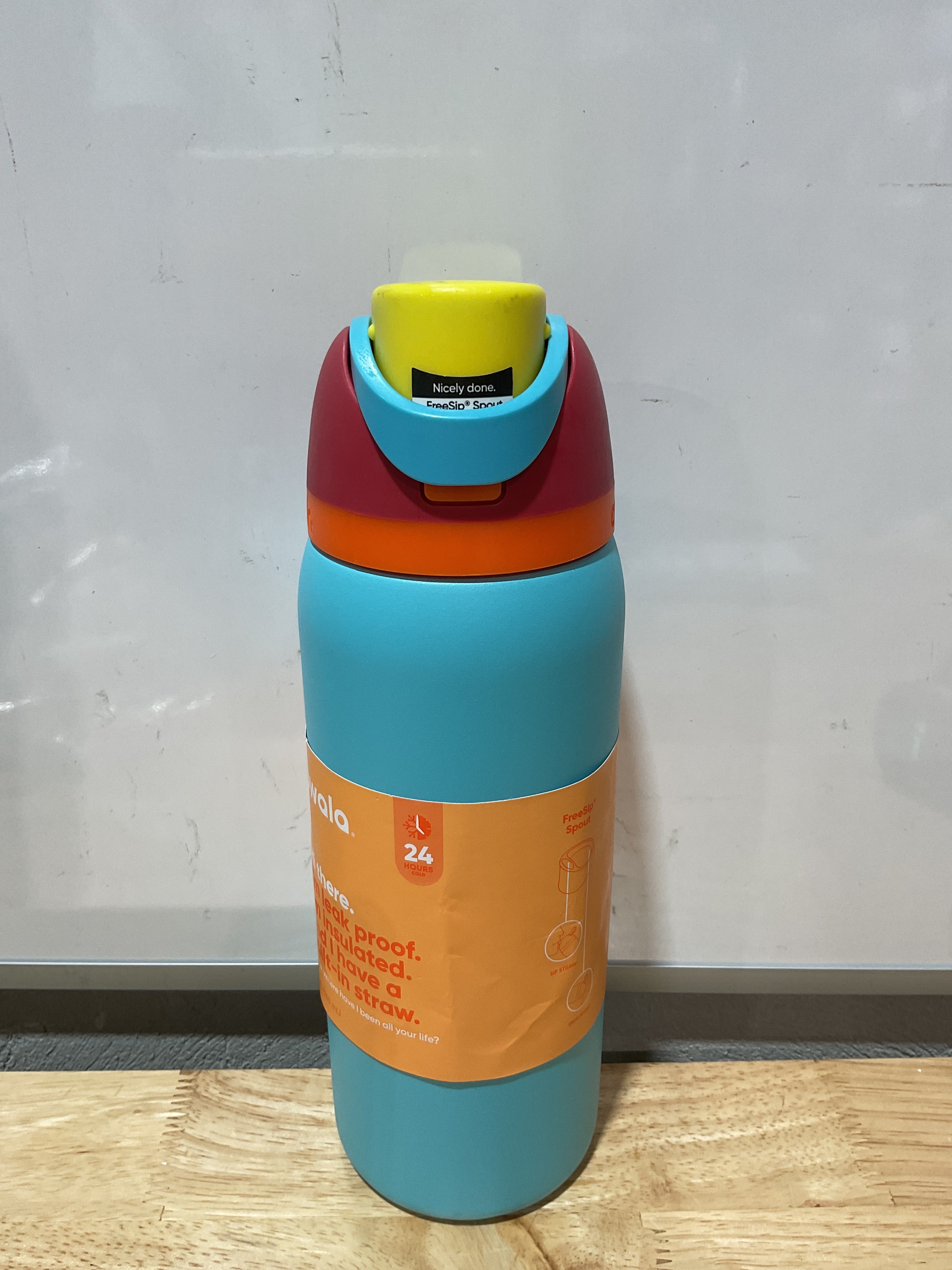 Owala FreeSip 32 oz – Botella Térmica con Popote, Acero Inoxidable, Sin BPA