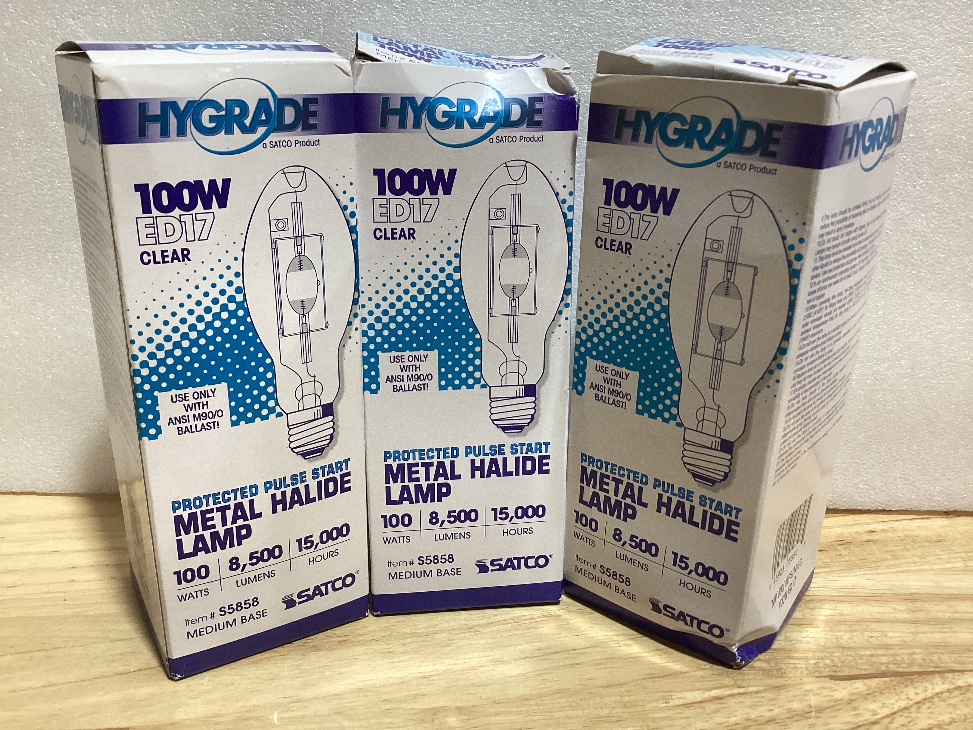 Bombillos Metal Halide Bluex 100W ED17 Base Mediana – Paquete de 3 Unidades