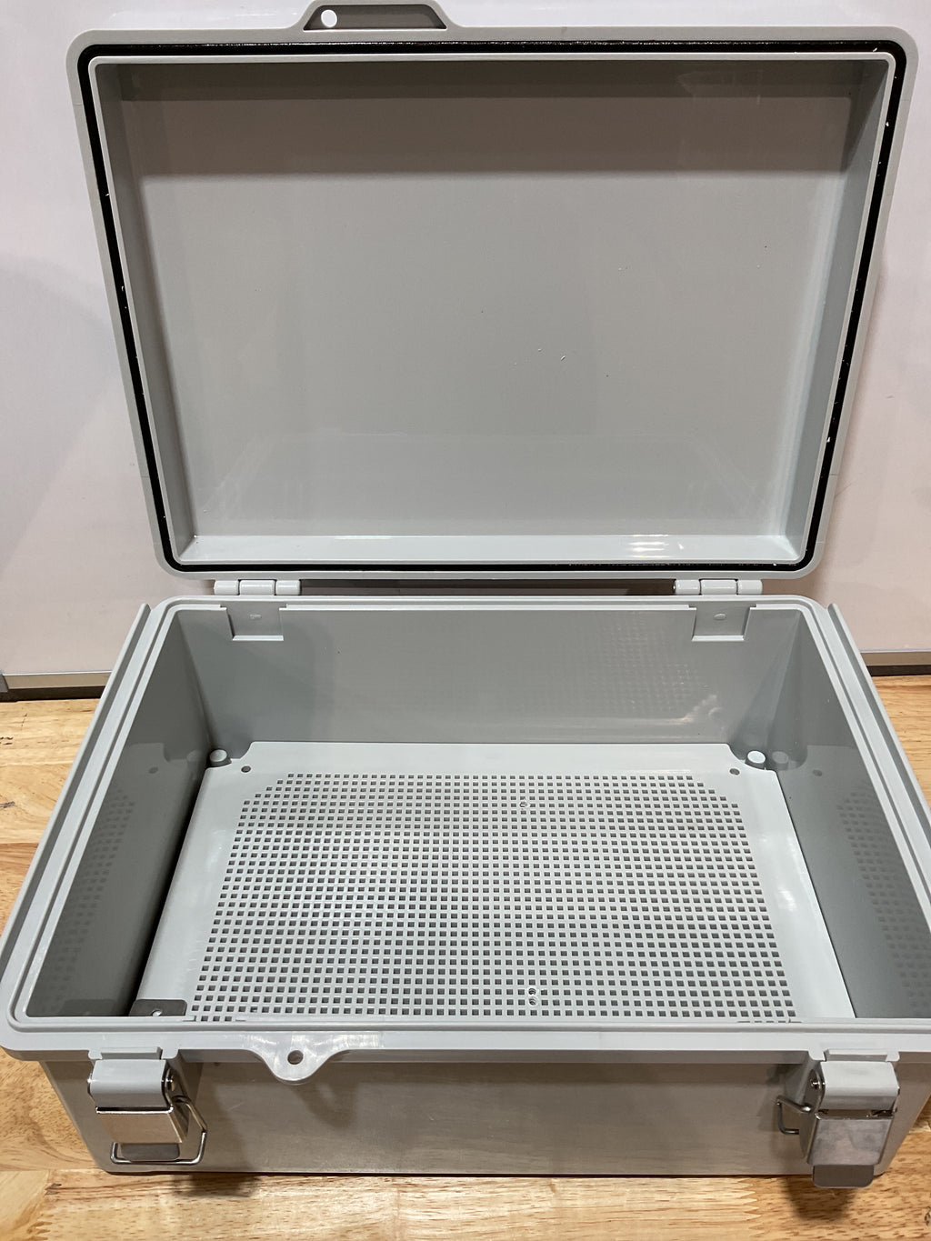 Caja de Conexiones Gratury IP67 – Enclosure Eléctrico Impermeable con Tapa Gris (37×27×15 cm)