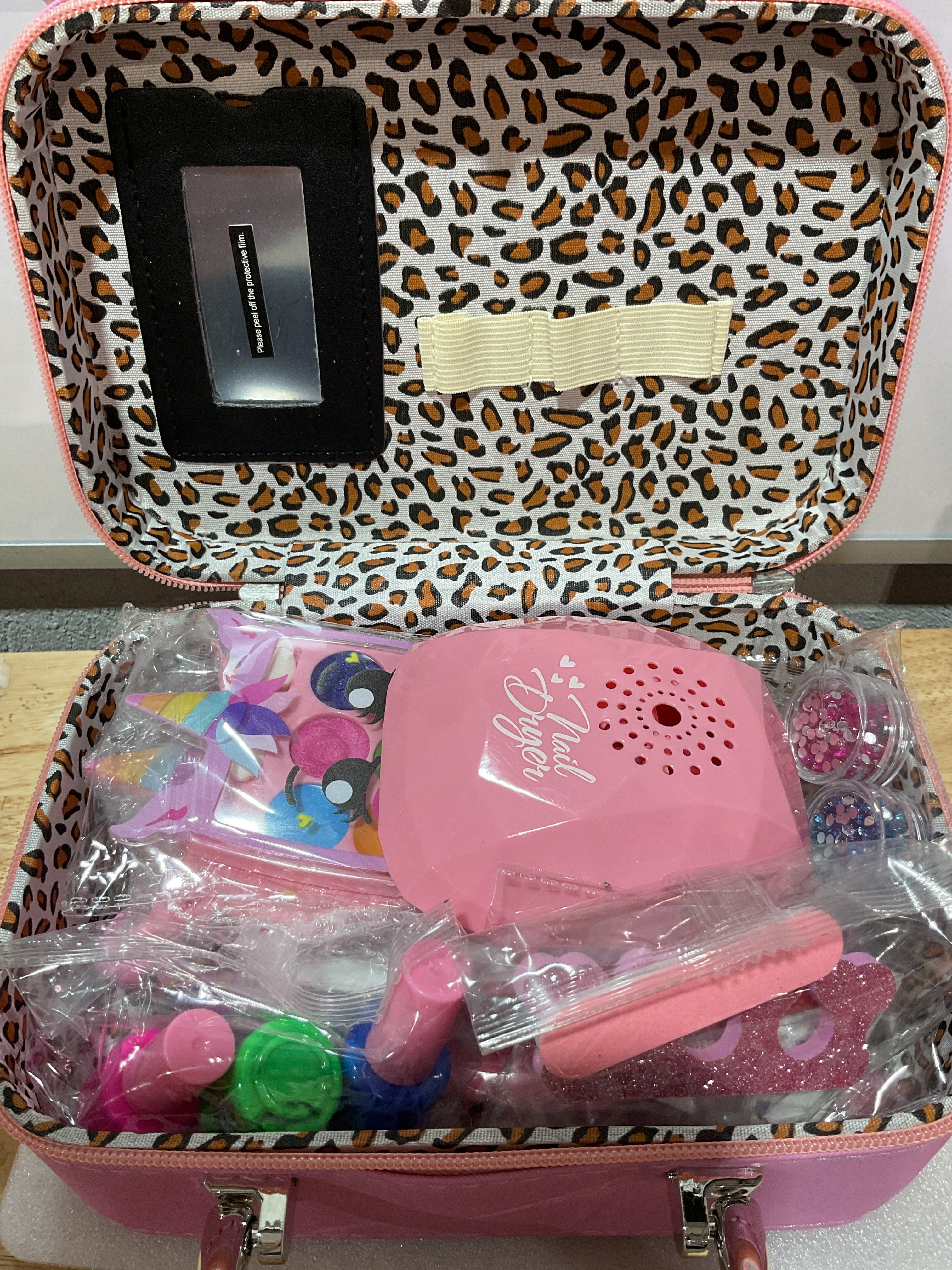 Kit de Maquillaje y Arte de Uñas para Niñas Mqsiuve – 2 en 1 Lavable