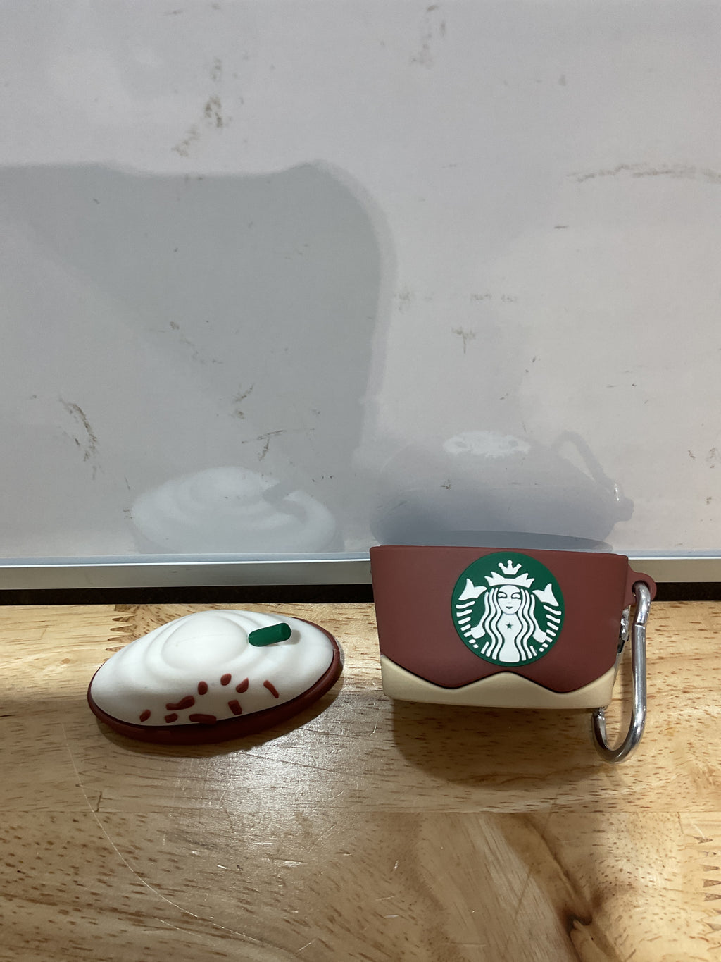 Funda para AirPods Pro 3D Kawaii — Diseño Helado en Vaso Divertido y Tierno Color Café