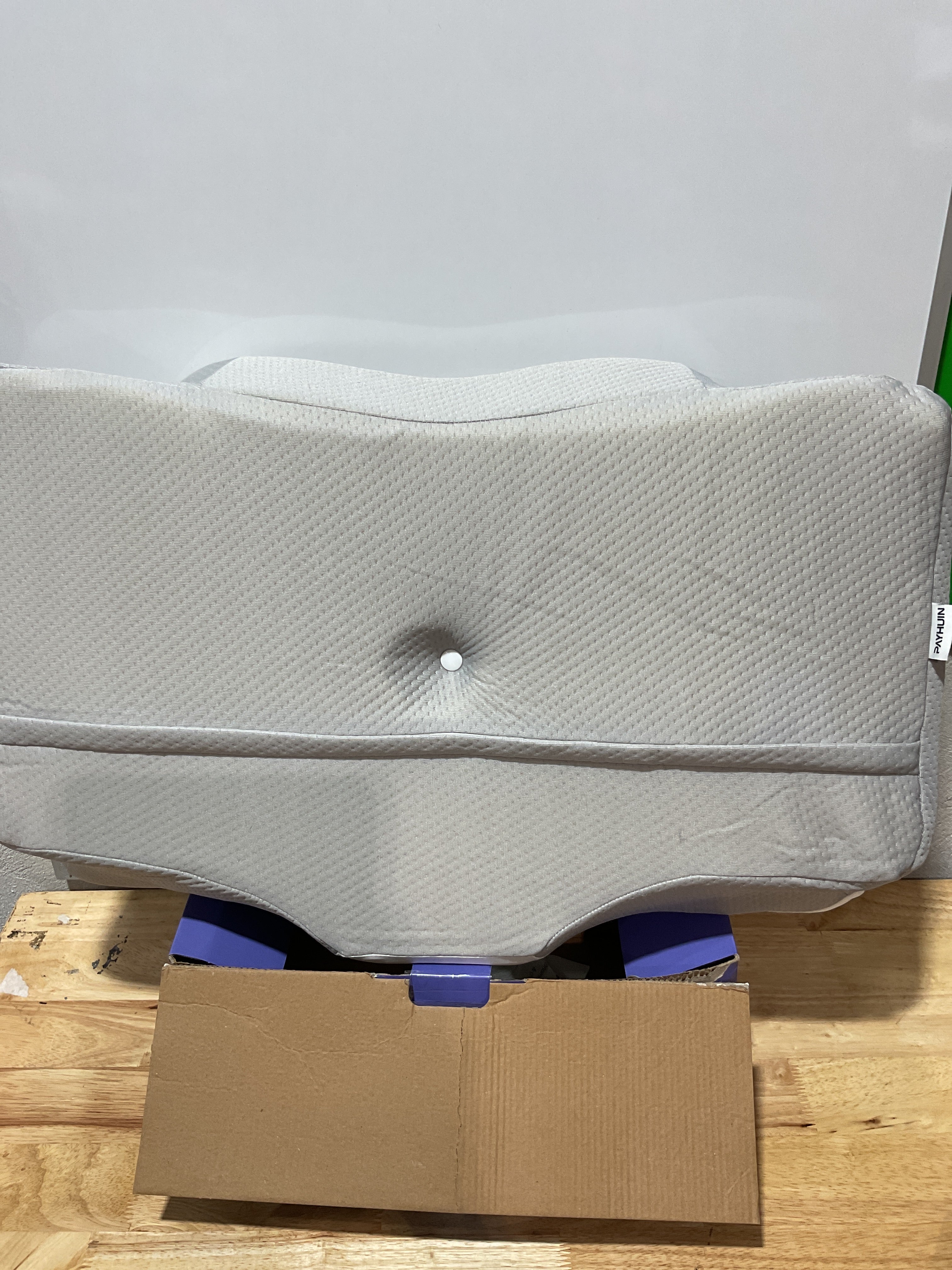 Almohada Ortopédica Cervical PAYHUIN — Memory Foam con Funda Ice Silk y Diseño Ergonómico