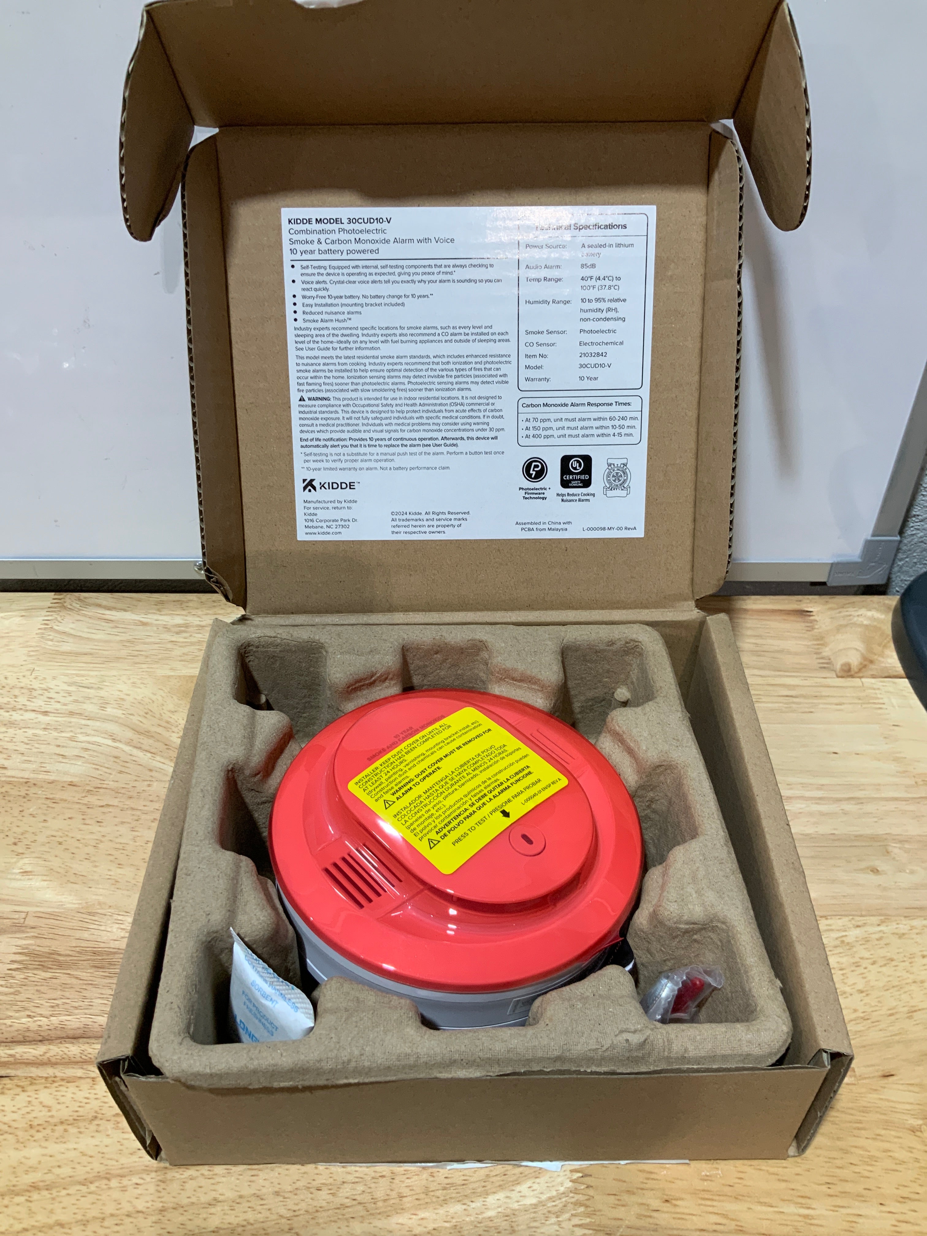 Kidde Detector de humo y monóxido de carbono con alertas de voz | Batería sellada de 10 años | Alarma combinada | Sensor fotoeléctrico | Alarma de CO | Fácil instalación | Modelo 30CUD10-V |