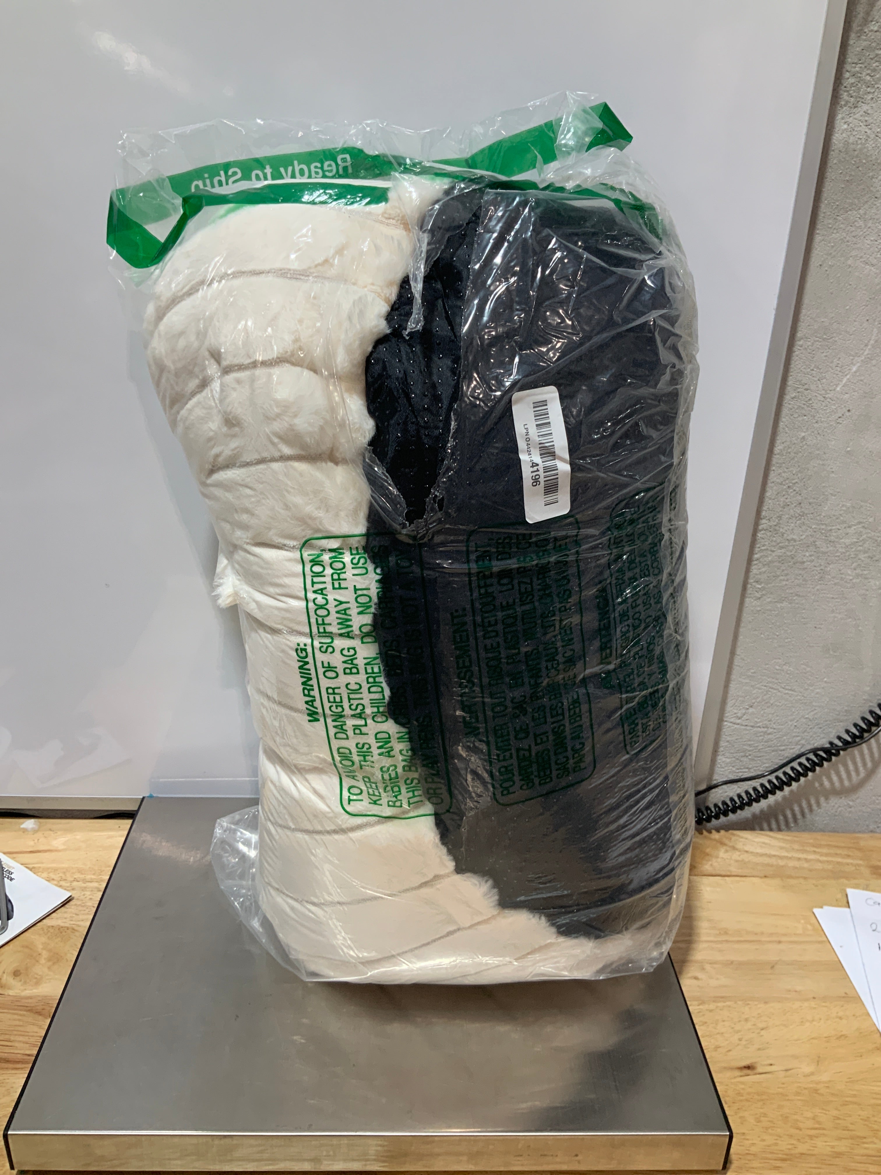 Cama Dona para Perros y Gatos | Piel Sintética de Conejo Anti-Ansiedad 23" Blanca