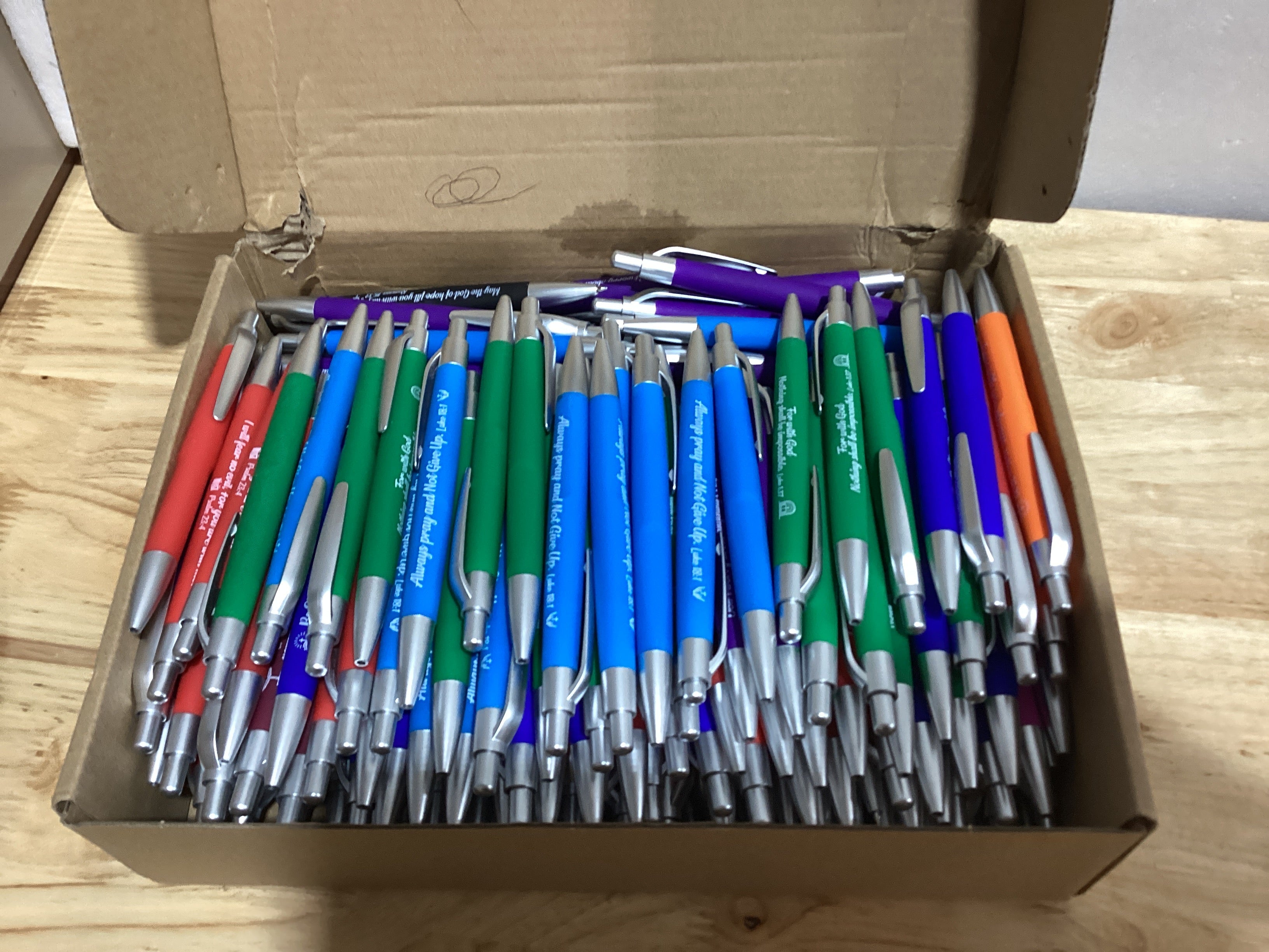 Lapiceros Inspiracionales Gueevin 200 Pcs — Tinta Negra con Versículos Bíblicos, Regalo para Empleados, Maestros y Oficina