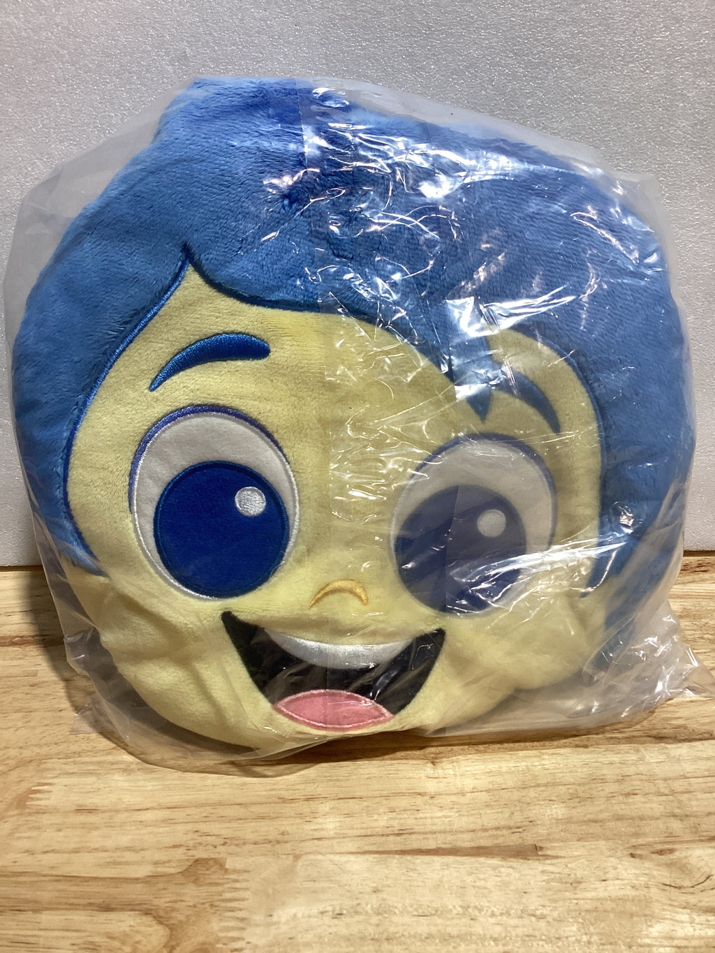 Inside Out 2 Flip-A-Mood Reversible Plush Joy/Sad, rellenos de cesta de Pascua, regalos, regalos, juguetes para niños a partir de 3 años por Just Play, juguetes para niños a partir de 3 años Just Play