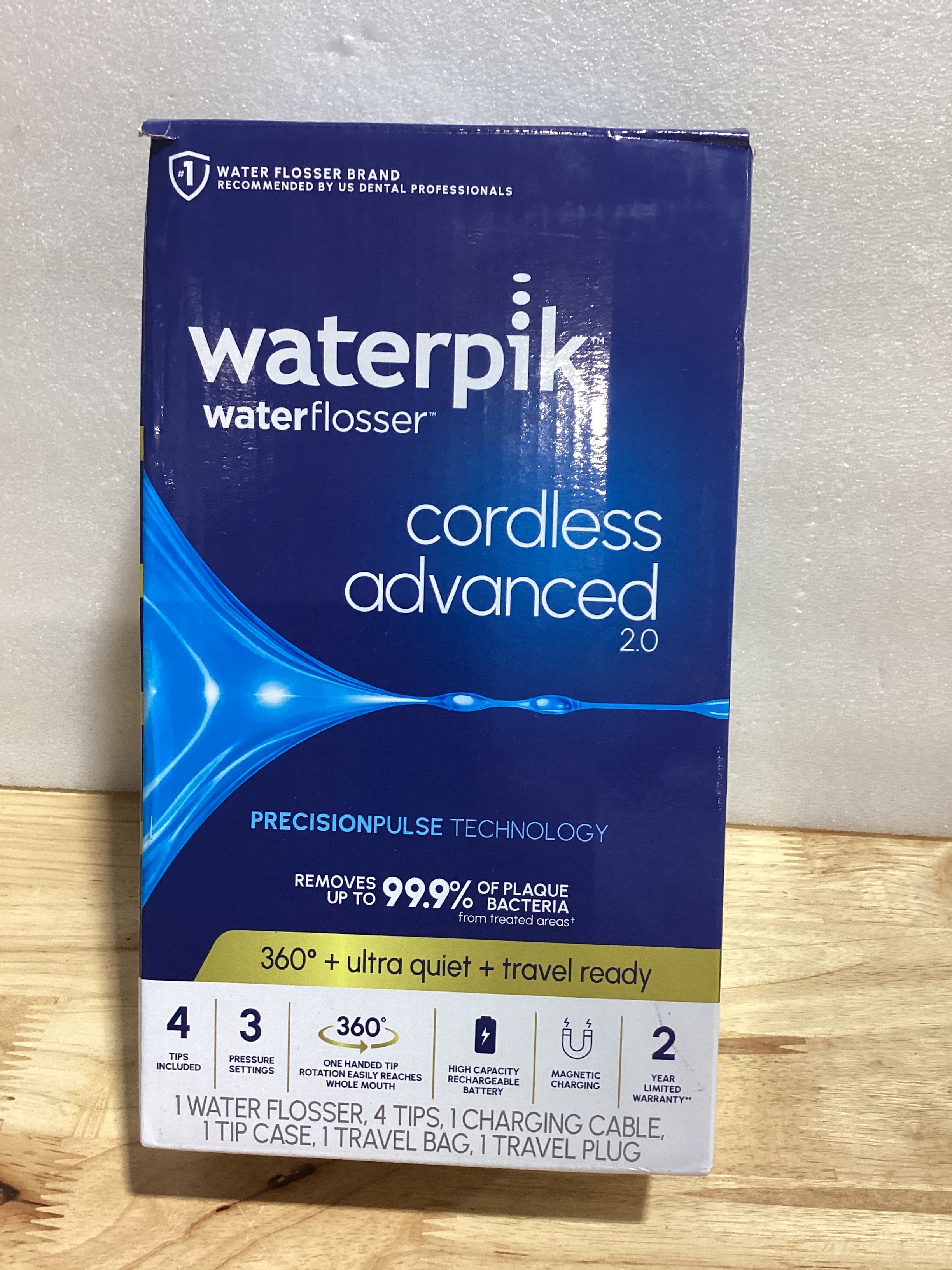 Waterpik Irrigador Bucal Inalámbrico Advanced 2.0 WP-580 con Bolso de Viaje y 4 Puntas – Recargable, Impermeable, Aceptado por ADA, Color Blanco
