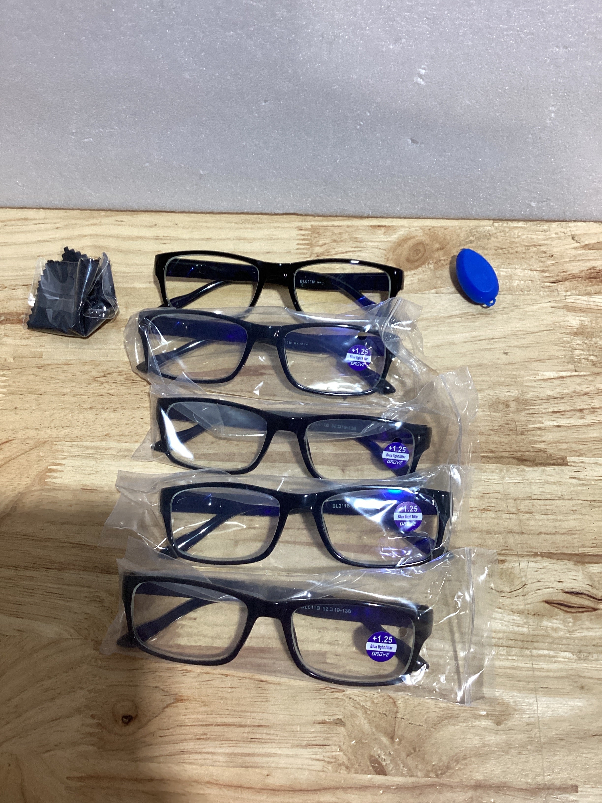 Gaoye 1.25 Gafas de lectura profesionales para todo el día, lectores de computadora con protección de luz azul, paquete económico