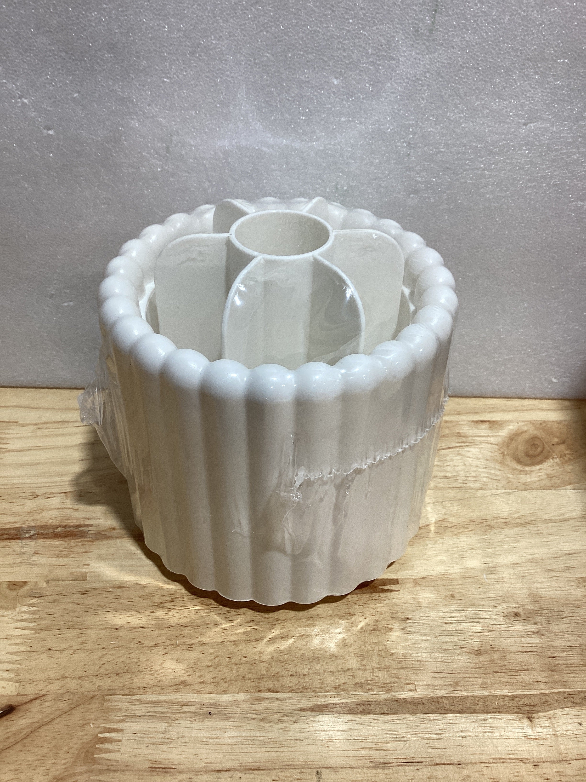 Anyoifax Soporte Organizador de Brochas de Maquillaje Giratorio 360° Contenedor de Brochas de Maquillaje para Tocador, Taza de Almacenamiento de Cosméticos Giratoria, Rayas Blancas