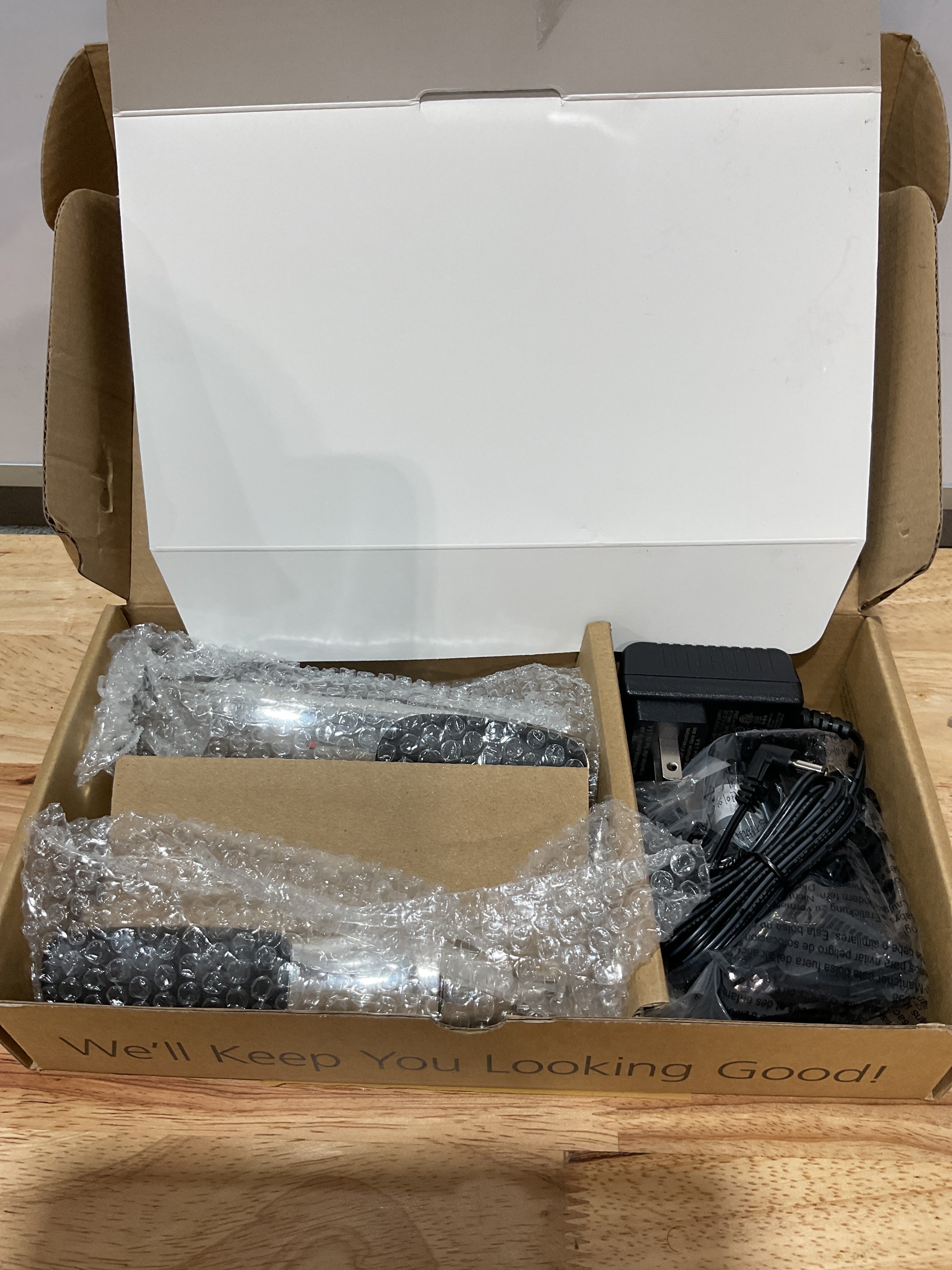 Kit Recortadora de Barba Wahl Groomsman Recargable — Para Bigote, Vello Nasal y Detallado Modelo 5622v