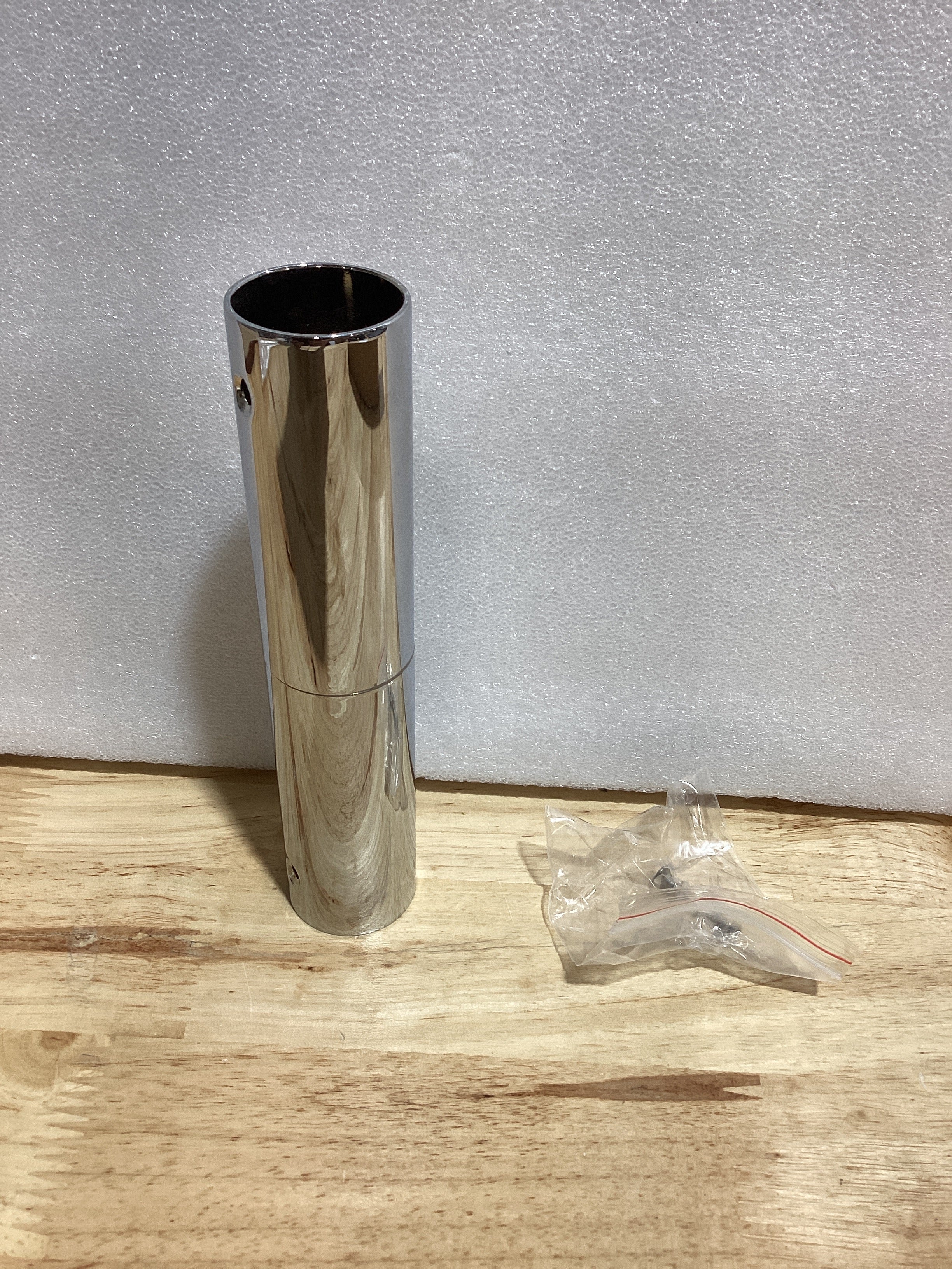 Unión Roscada para Asta de Bandera FRF FLAG – Cobre Plateado para Postes de Madera de Roble 1-1/4 Pulgada
