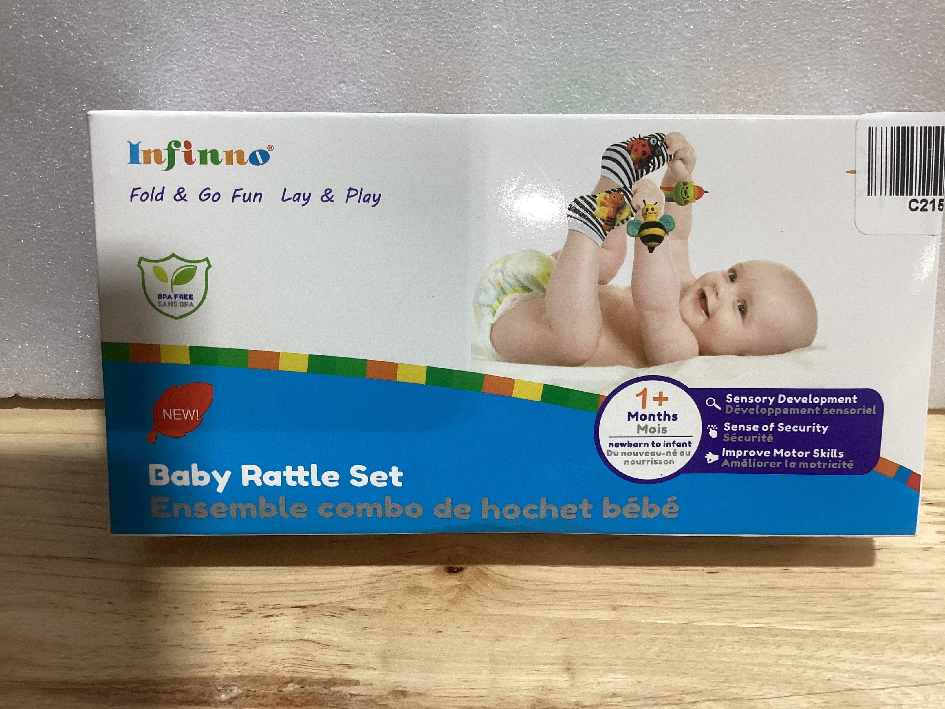 Infinno Calcetines con sonajero de muñeca y juego de calcetines con buscador de pies para bebé, juguetes perfectos para recién nacidos de 0 a 12 meses, para niñas y niños como regalos de baby shower