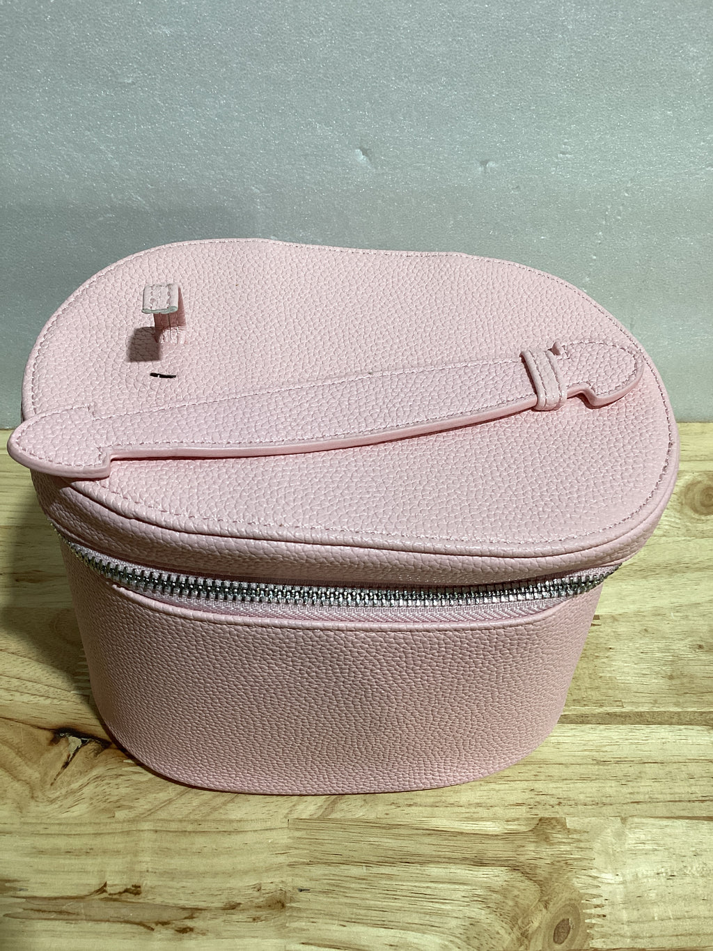 ⚠️ NOTA: DEFECTO EN LA AGARRADERA, NO AFECTA SU FUNCIONAMIENTO – Bolsa de Maquillaje y Neceser de Viaje Portátil con Compartimentos Desmontables – Organizador Cosmético Estilo Rosa Cute