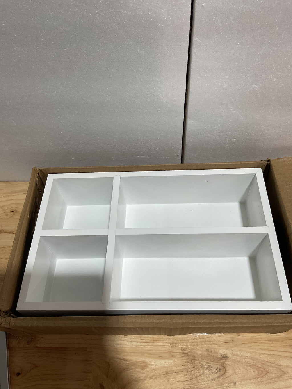 Organizador de estación de café y chocolate caliente navideño Soaoo, caja de madera decorativa con asa, soporte para cápsulas de café para encimera, contenedores decorativos navideños, accesorios de bar (blanco) 