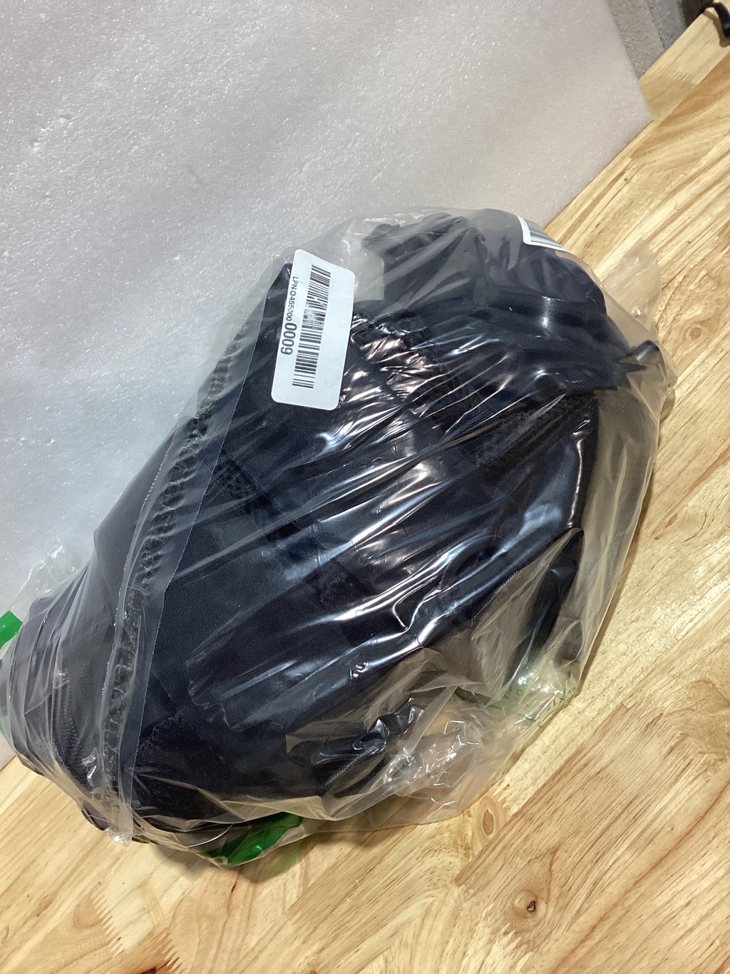 Mochila de Viaje al Vacío con Bomba – 45x35x20 cm, Aprobada para Vuelo, Impermeable, Compartimento para Laptop, Color Negro (Hombre y Mujer)