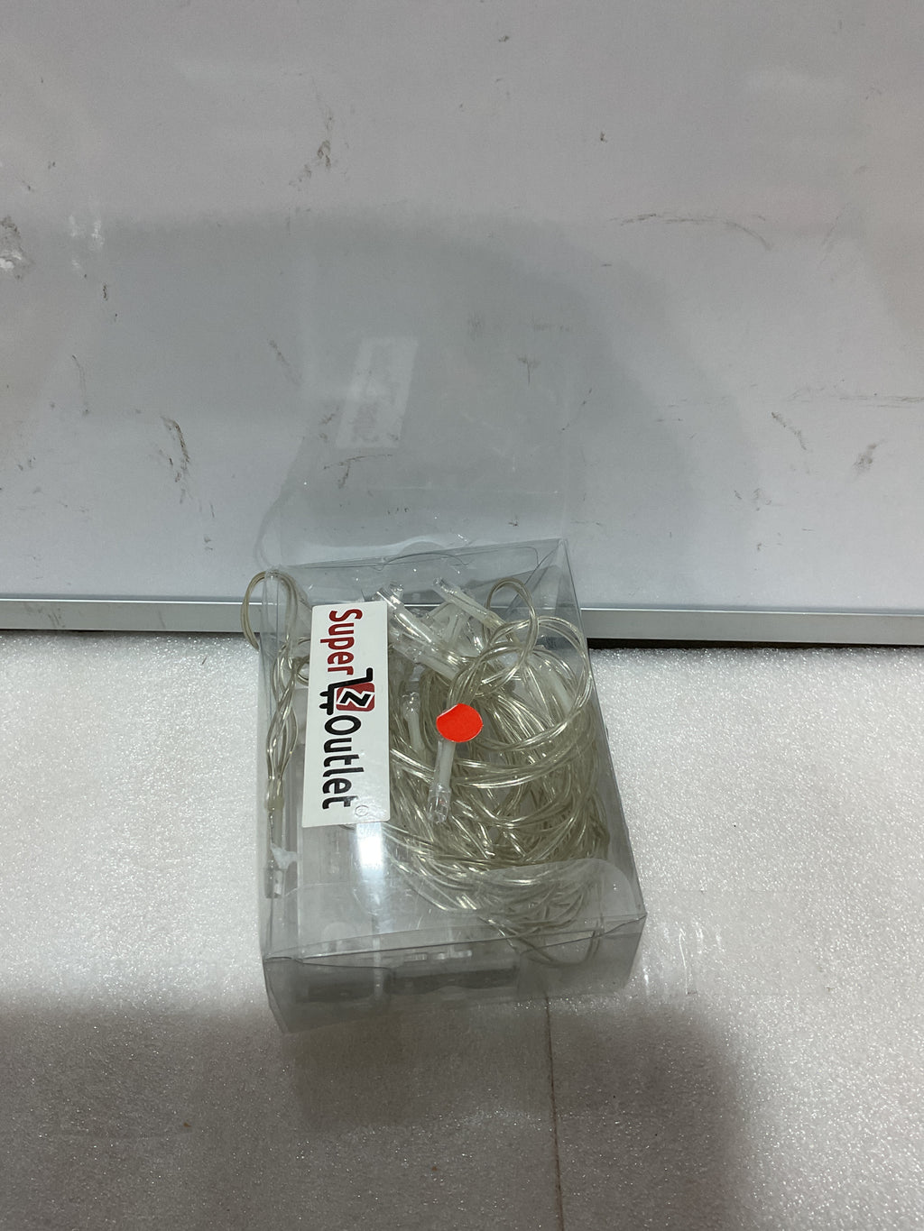 Super Z Outlet Luces LED Fairy String 30 Mini Bulbos Rojas a Batería — Decoración para Bodas, San Valentín y Navidad