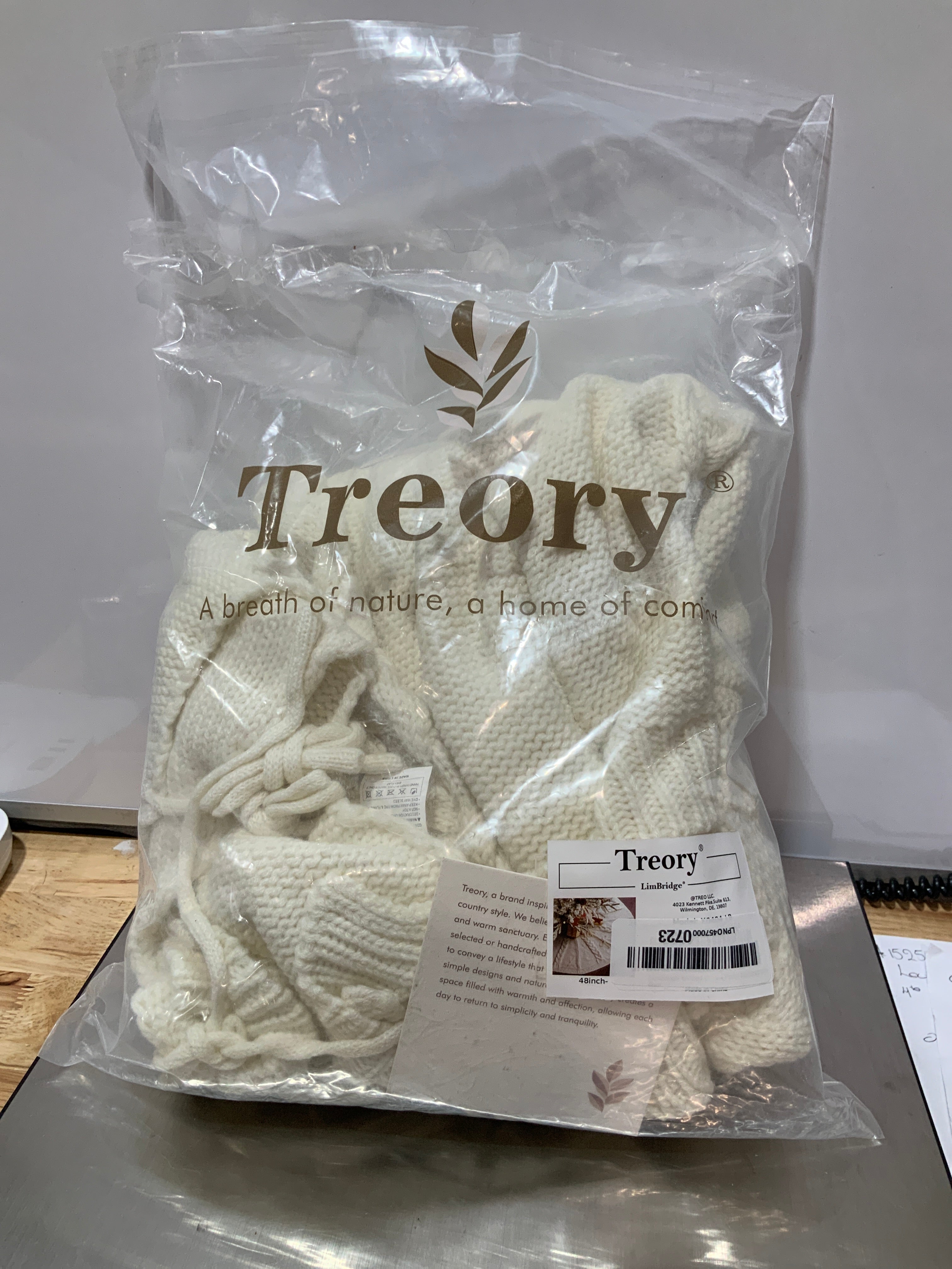 Falda de Árbol de Navidad 48" – Tejido Cable Knit Crema, Estilo Rustic Farmhouse