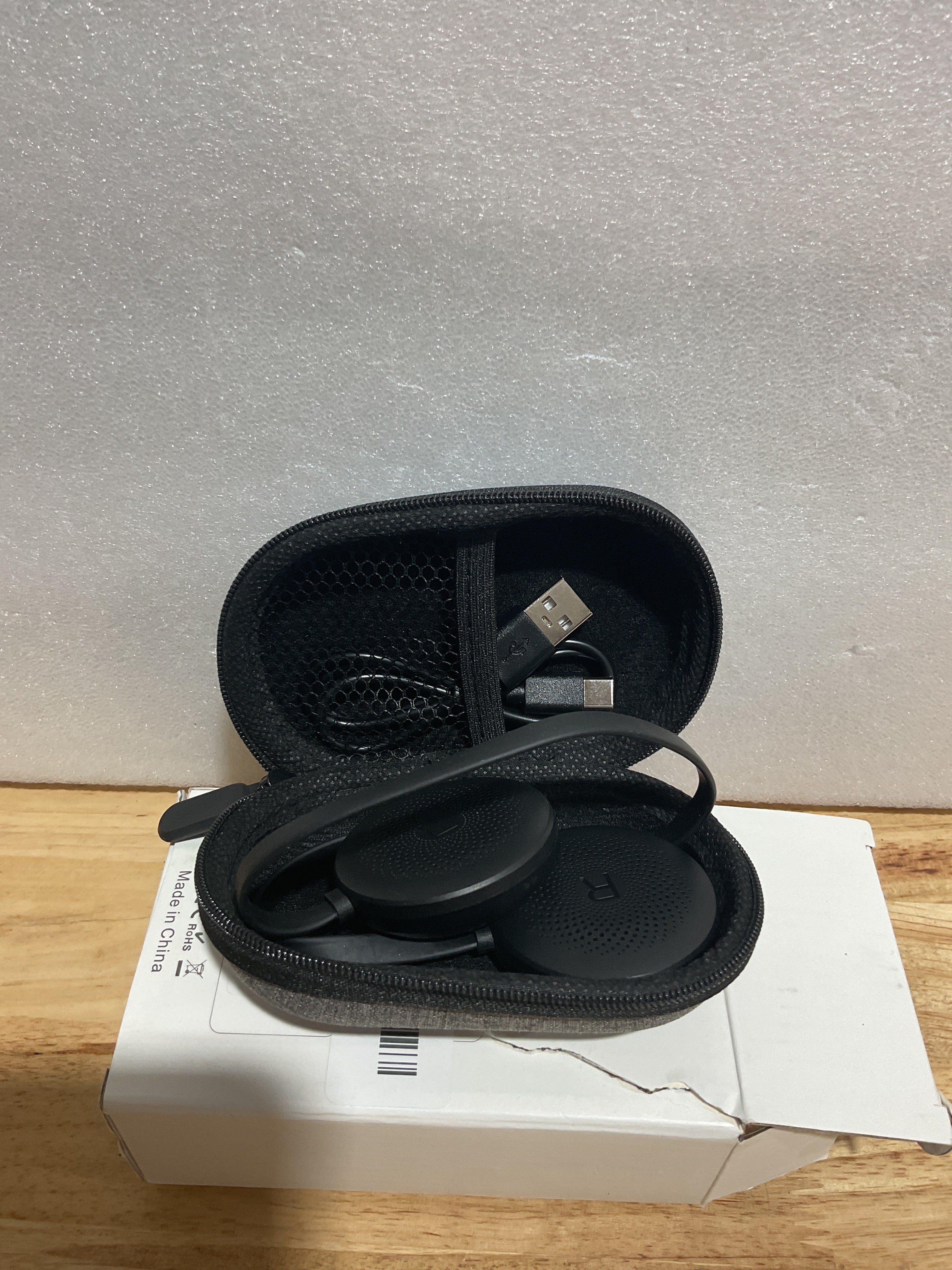 Audífonos Bluetooth para Casco weneed — 20H, IPX6, Micrófono, Resistente al Frío