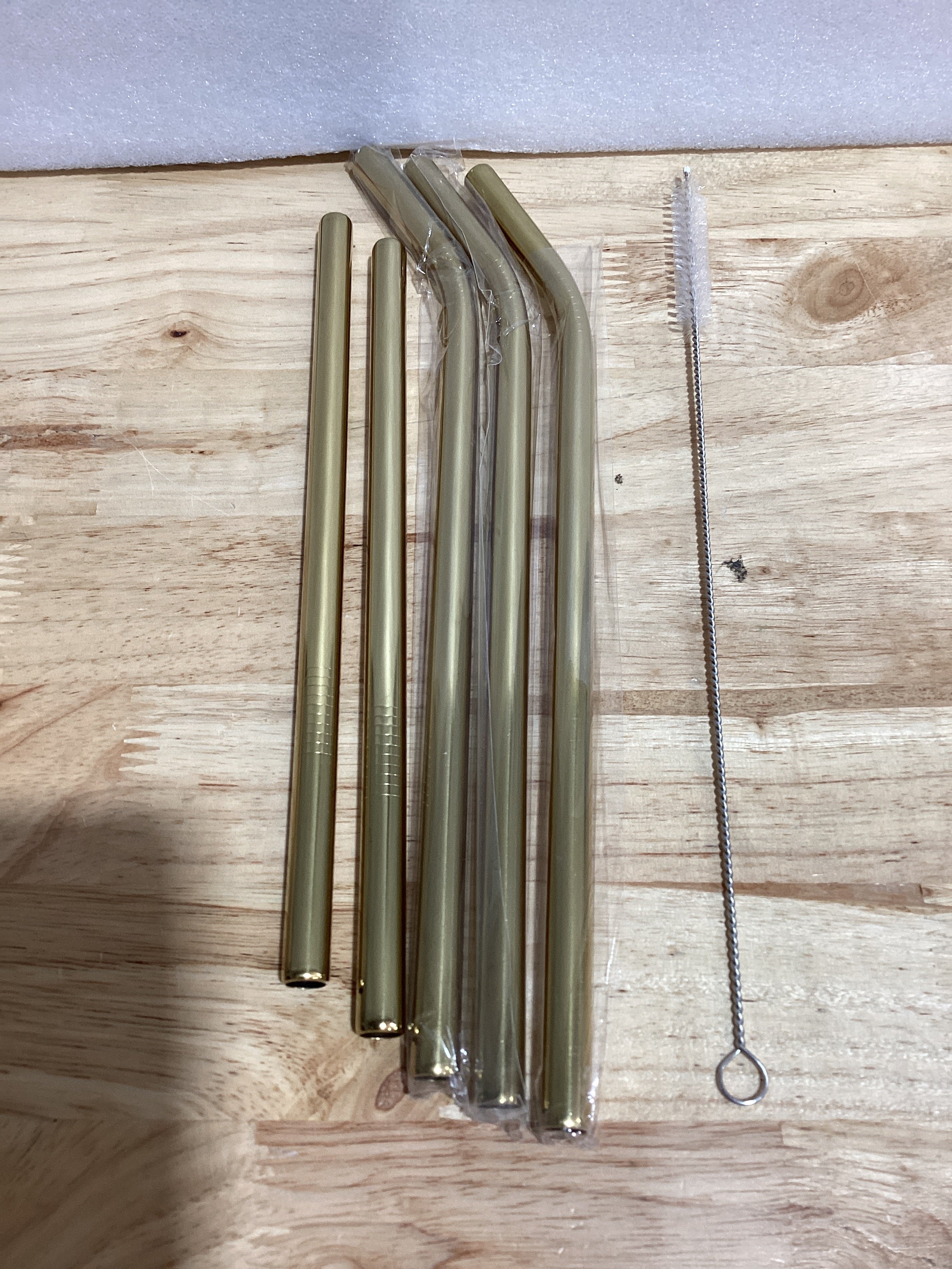 Vinaco Pajillas Grandes para Batidos Acero Inoxidable Dorado – Pack 5 Piezas (4 Pajillas + 1 Cepillo)