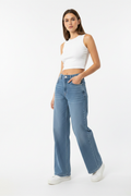 Jeans ELLEVEN con modelo