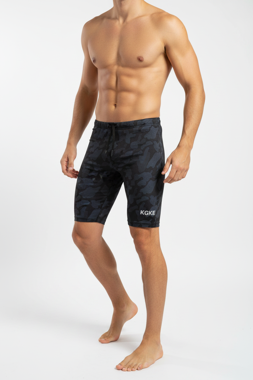 KGKE Shorts - Con modelo