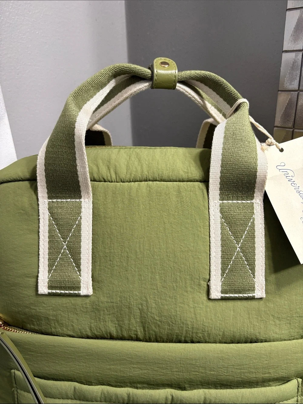 Universal Thread – Mochila Tote Convertible de Nylon Verde | Bolso 2 en 1 ⚠️ Presenta mancha leve
