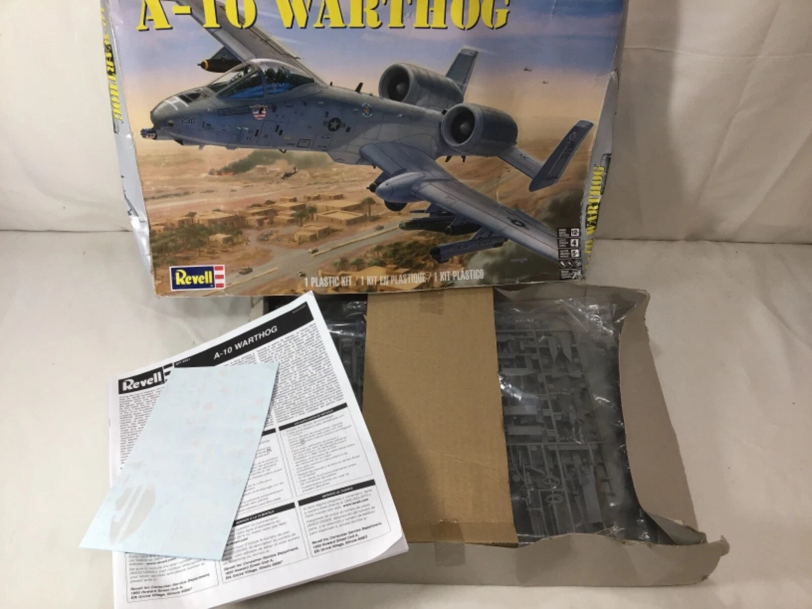 NUEVO Kit Modelo Avión Warthog Revell 2017 Fuerza Aérea de los Estados Unidos A10 Escala 1:48