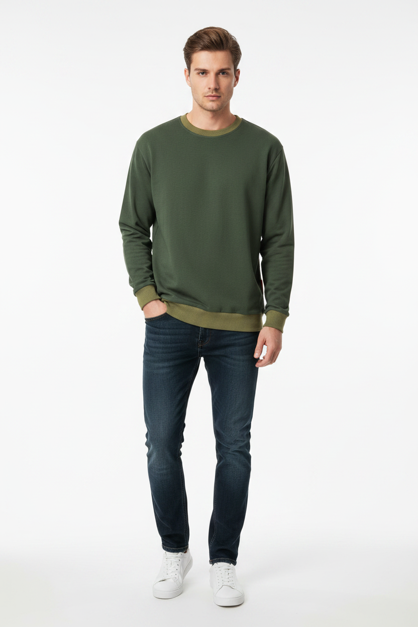 Sudadero verde olivo con modelo